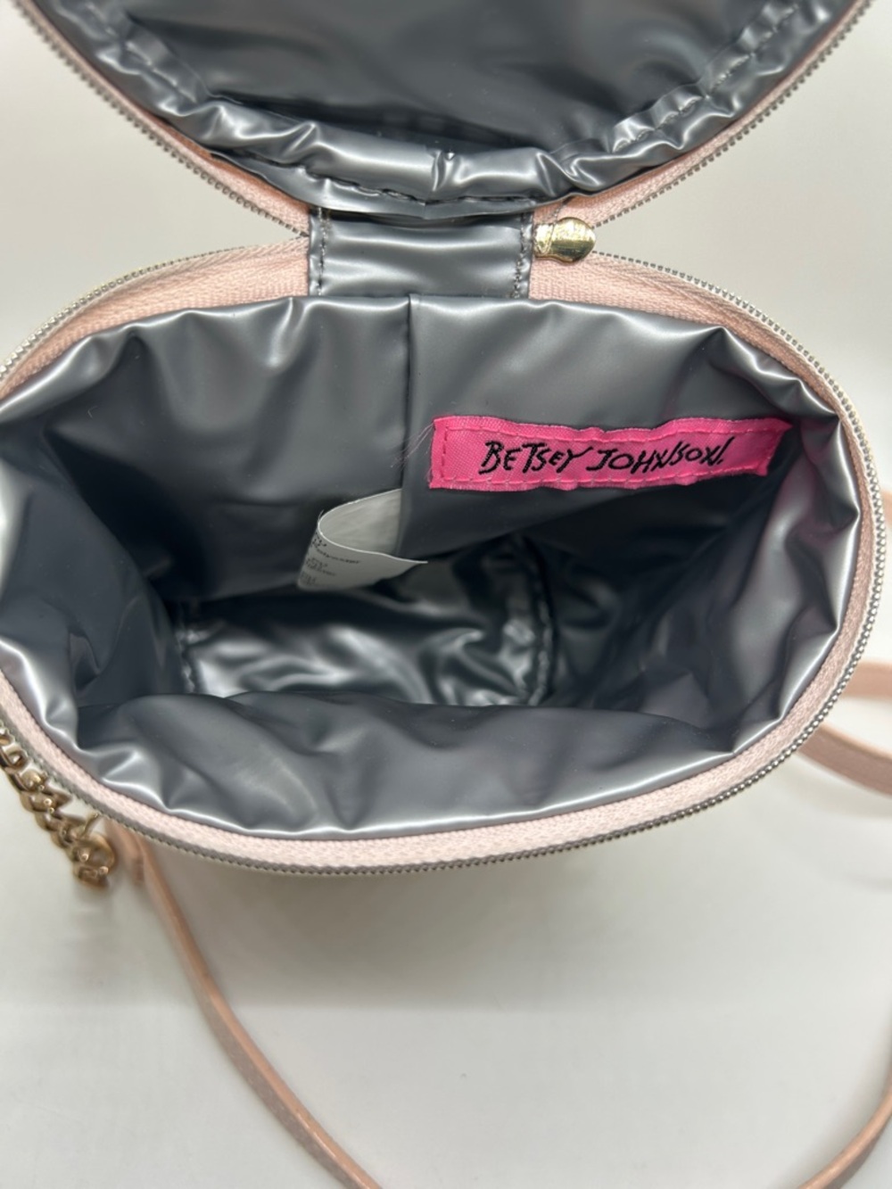 Betsey Johnson Pink 'Peaches' Soda Can Crossbody Bag Purse 🍑🍑 - Picture 5 of 5